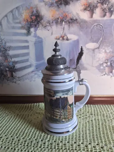 Antiga Caneca de Porcelana Alemã 1994 Altura 26 Centímetros Capacidade 600 Ml