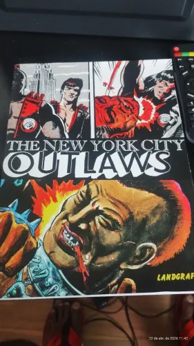 THT NEW YORK CITY OUTLAWS( LIVRO INGLÊS)