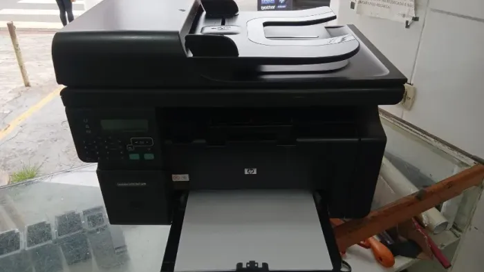 Impressora Laser Multifuncional HP M1212NF