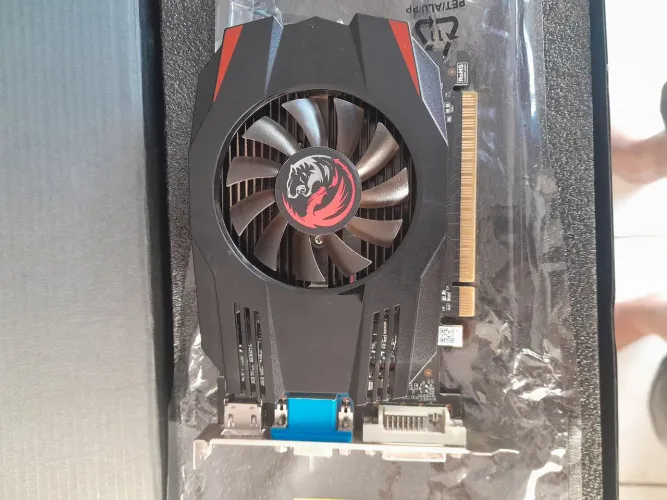 Placa de vídeo NVIDIA GT730 4G DDR5