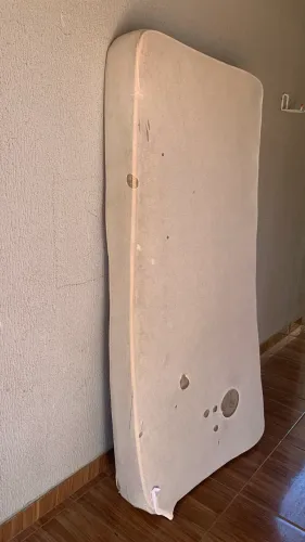 Colchão solteiro de molas DOAÇÃO