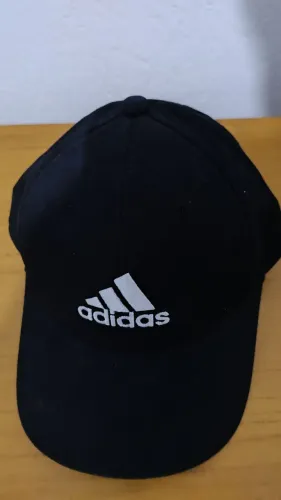 Boné Adidas