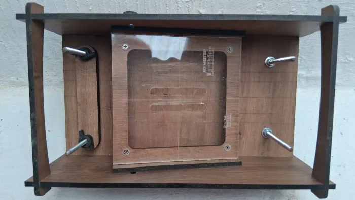 Jig para conserto de braço e hodstok de violão. 