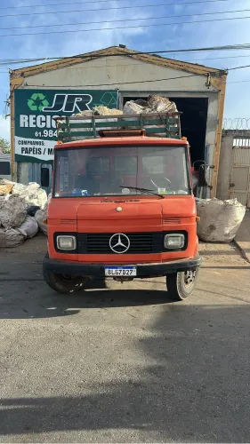 Caminhão 608