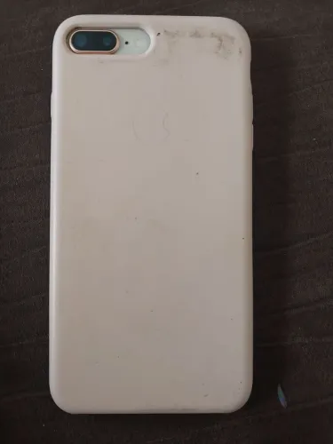 Iphone 8 Plus com defeito pra troca de peças ou pra consertar ( ele caiu na agua )