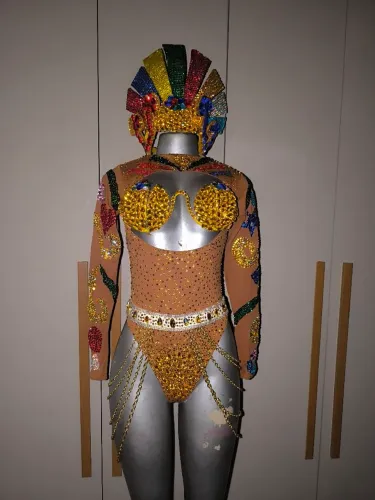 Fantasia de Carnaval completa usada 1x