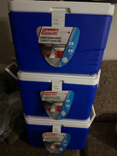 Caixa Térmica 28 QT (26,5 L), 36 Latas, Coleman