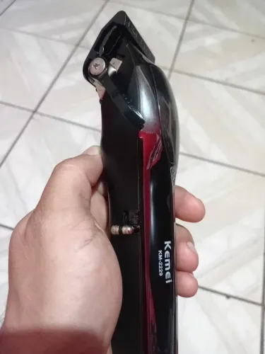 Maquina profissional corte de cabelo kemei