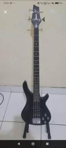 Baixo Gianini 4 cordas 