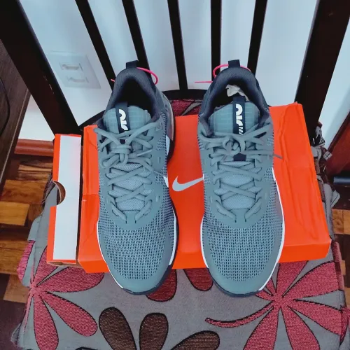 NIKE ALPHA TRAINER 5 ORIGINAL 40 NOVO