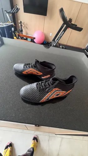 Chuteira Society Umbro Mutant Jr. - Infantil