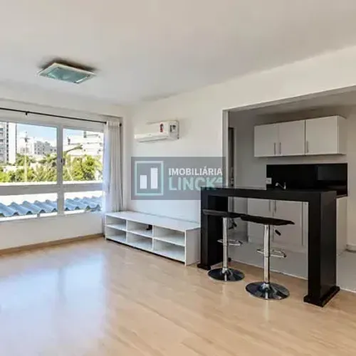 Apartamento semimobiliado de 41 m² no Boa Vista