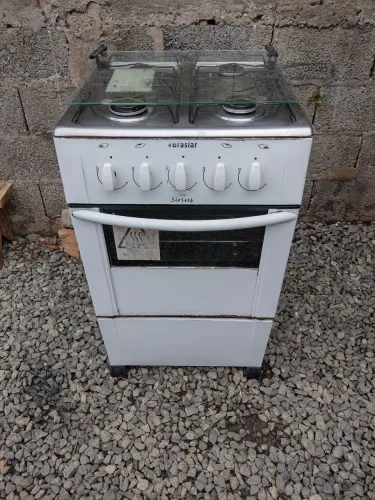 Vendo fogão 4 bocas funcionando tudo certinho