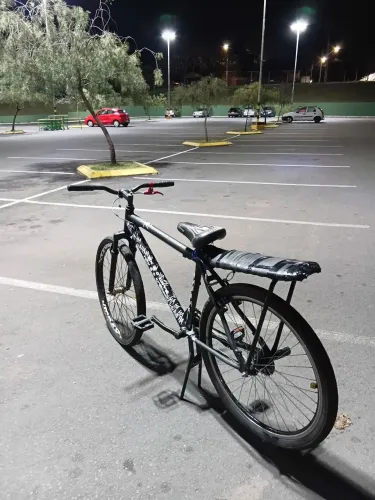 Bicicleta aro 26 nova, tudo trocado e novo