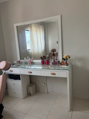 Penteadeira com espelho e Led 