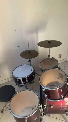 Bateria excelente e em ótimo estado.