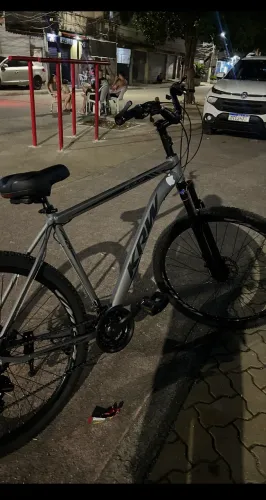 Bicicleta Aro 29 KRW Alumínio Shimano TZ 24 Vel Freio a Disco Ltx S40