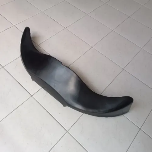 Bico de Kart (carenagem) Mega mod. 2012 novo, sem uso.