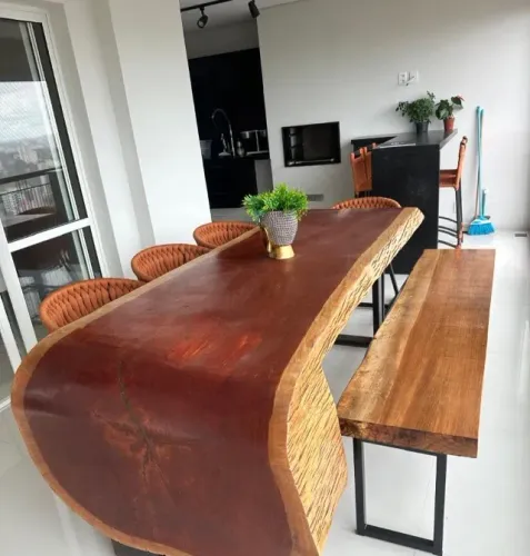Mesa De Jantar Rústica Angelin Madeira Maciça com Banqueta madeira maciça