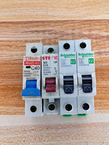 KIT 4 DISJUNTORES (SCHNEIDER/ SIBRATEC/ STECK)