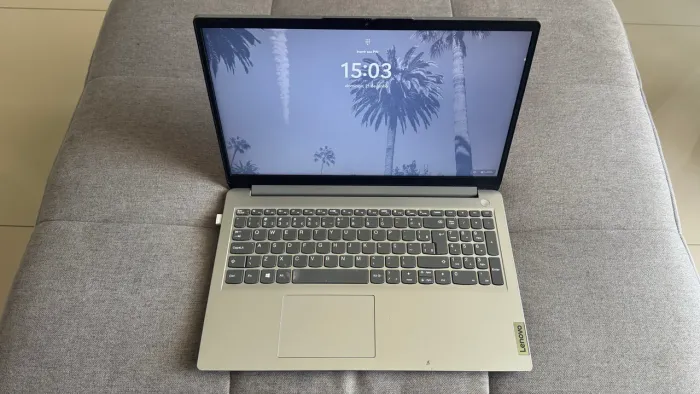 Notebook Lenovo IdeaPad 1 15IAU7 | Intel i3 12ª Geração | SSD 256GB