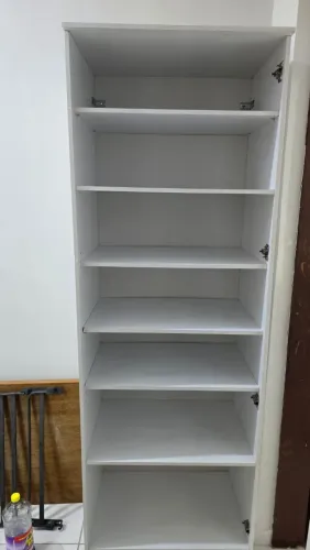 Prateleira multiuso 