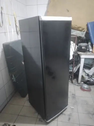 Geladeira entrega grátis gás inda original funcionando todo perfeitamente