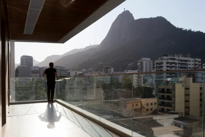 Pinheiro Guimarães | Lindo Apto - 3 Quartos (2 Suítes) - 105 m²