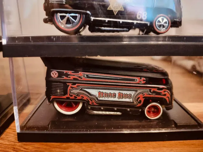 Hot Wheels Drag Bus Garage