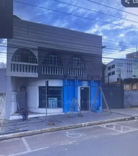 Sobrado Comercia -Espaco Amplo -BemLocalizado 142m²-3 Quartos-5 Banheiros Av MatoGrosso Cu