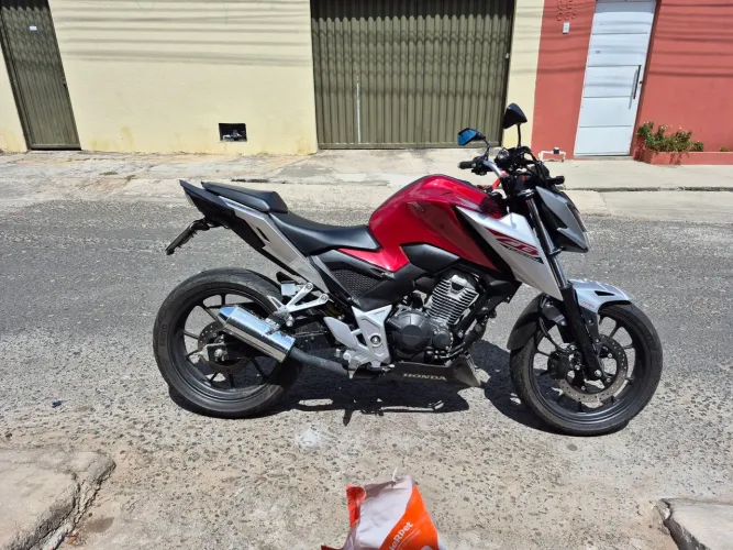 Cb 300f nova
