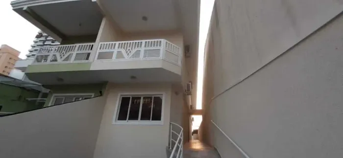 Sobrado a venda Novo com 4 dormitórios na Vila Yara