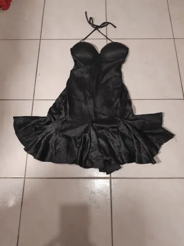 Vestido preto com bojo