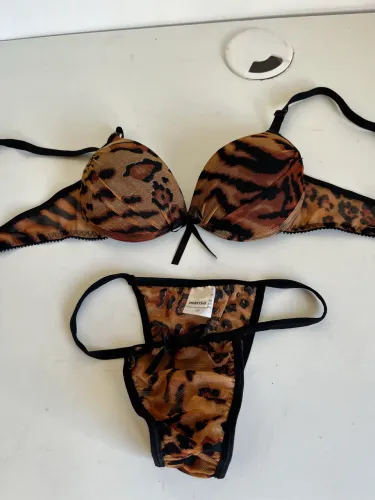 Conjunto lingerie Marisa tamanho M onça animal print 