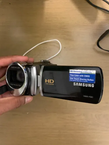 Filmadora Samsung HMX-F90 nova