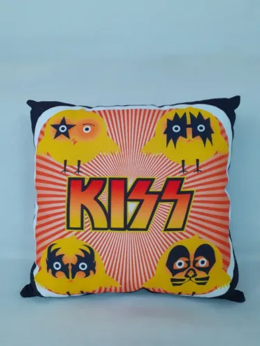 Almofada Infantojuvenil Rock Kiss (34cm) - "arte Dole Muniz"