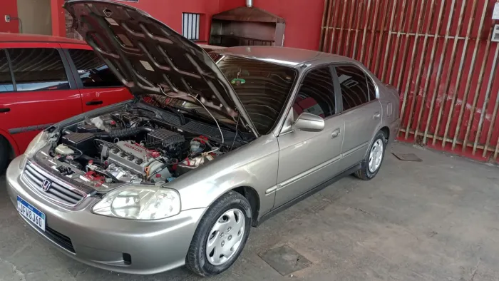 Honda Civic Sedan LX 1.6 16V Mec. 4P 2000