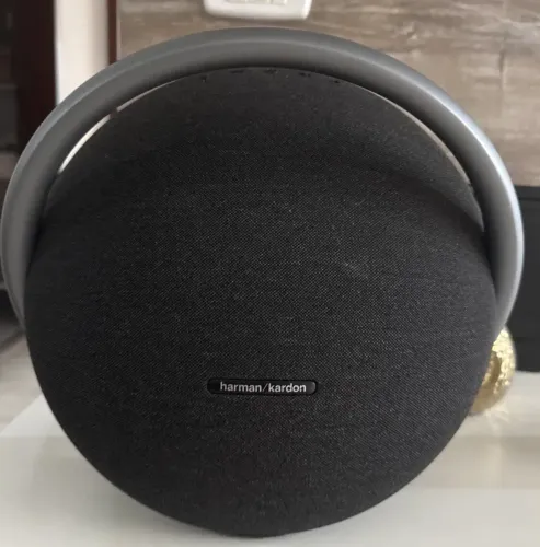 Caixa de Som Bluetooth Harman Kardon Onyx Studio ? Design Premium