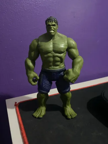 Colecionável Hulk Marvel Titan Hero 