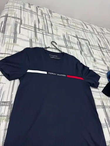 Camiseta Tommy Hilfiger, ORIGINAL