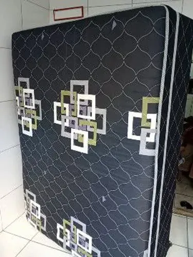 Vende-se está cama