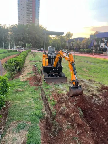 Mini escavadeira VUZE