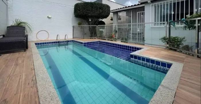 CASA EM CONDOMÍNIO NO BAIRRO SIM NA AVENIDA ARTEMIA PIRES EM FEIRA DE SANTANA BAHIA