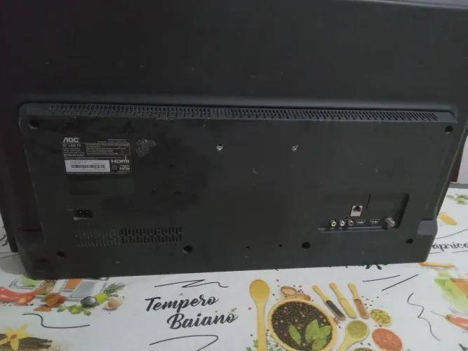 2 TV UMA 55POLEGADAS TCL 1 AOC 32 POLEGADAS