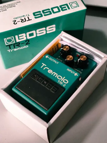 Boss TR-2 Tremolo | Modulação Clássica com Groove Profissional