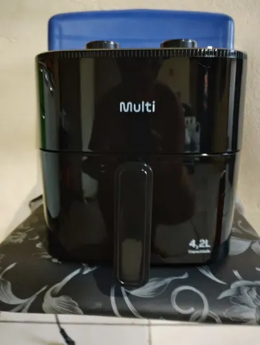 Vendo fritadeira Airfryer Multilaser 4.2 litros 