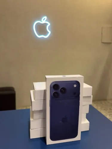 Iphone 17PROMAX Laranja/Azul 256GB