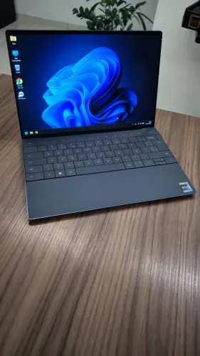 Notebook 13" Dell Xps 9320 Core I7 1270 + 16gb + 1tb Ssd Cor Preto