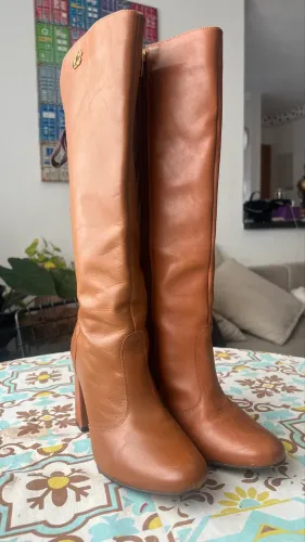 Bota caramelo Carmen Steffens