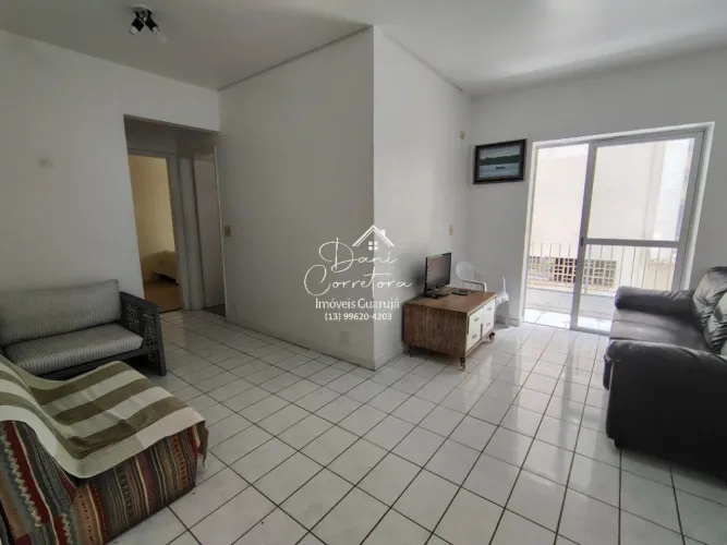 Apartamento à venda no Guarujá na Praia das Pitangueiras.